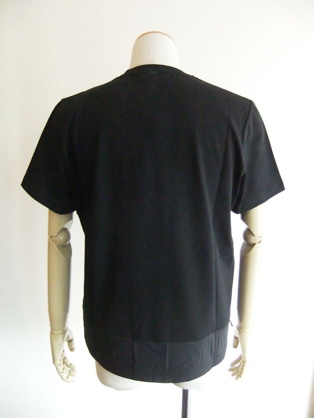 COTTON JERSEY ZIP POCKET T-SHIRT  (ブラック) ZIP- ポケット Tシャツ