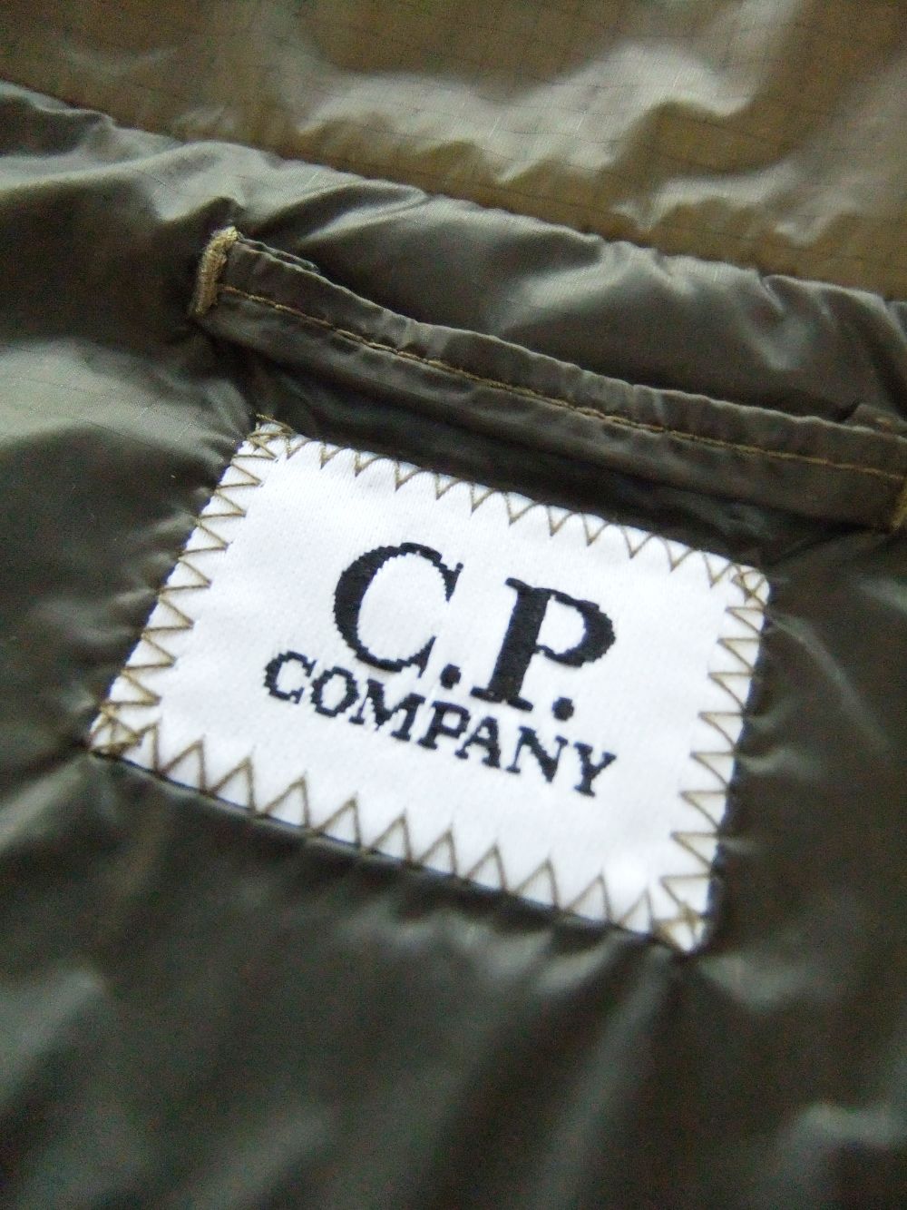 C.P. COMPANY - D.D. SHELL DOWN JACKET (カーキブラウン) ナイロン