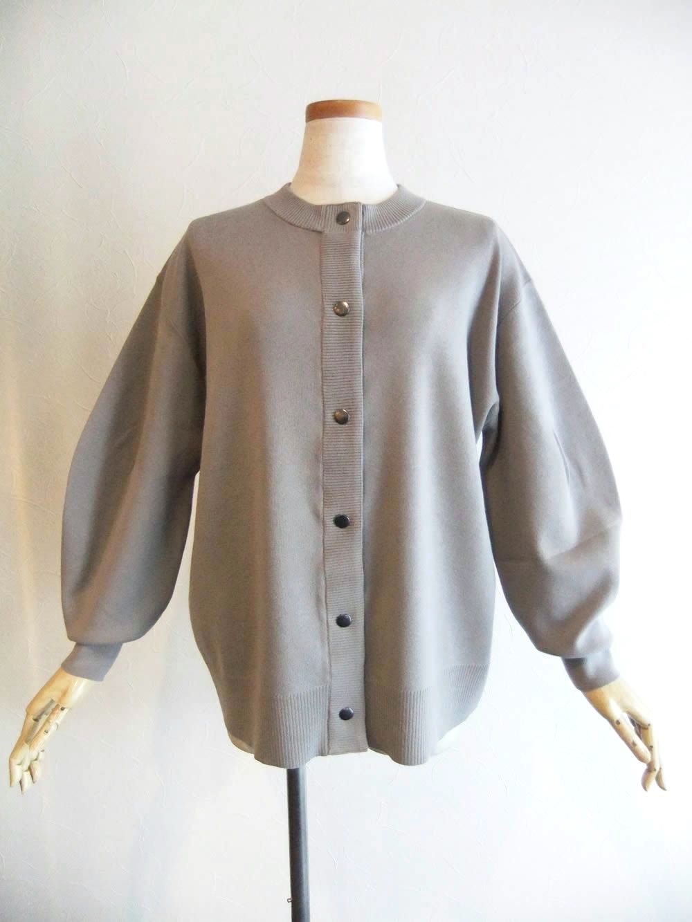 ドットボタン クルーネック カーディガン   （グレー） 546914