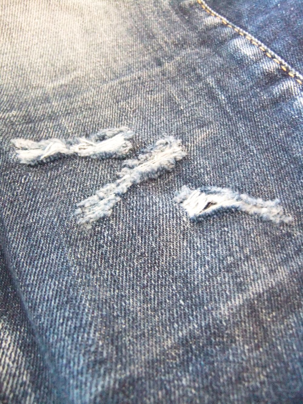 DARK RIPPED BLUE WASH TIDY BIKER JEANS  タイディー バイカー ジーン  S74LB1043