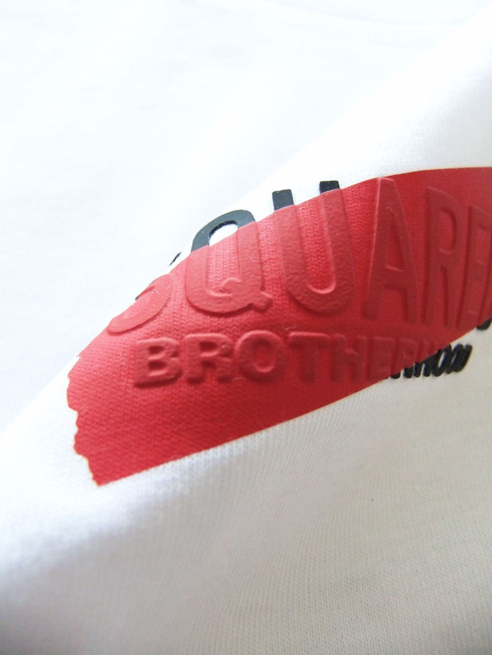 Dsquared2 - Taped 2 ロゴプリント T-SHIRT (ホワイト