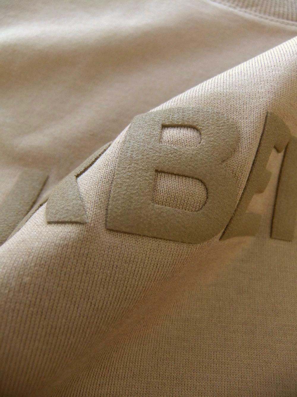 LOGO COTTON OVERSIZED  T-SHIRT （キャメル） ロゴプリント コットン オーバーサイズ Tシャツ