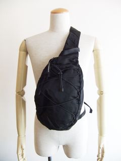 GOGGLES  MINI BACKPACK  (ブラック)  ゴーグル ボディバッグ