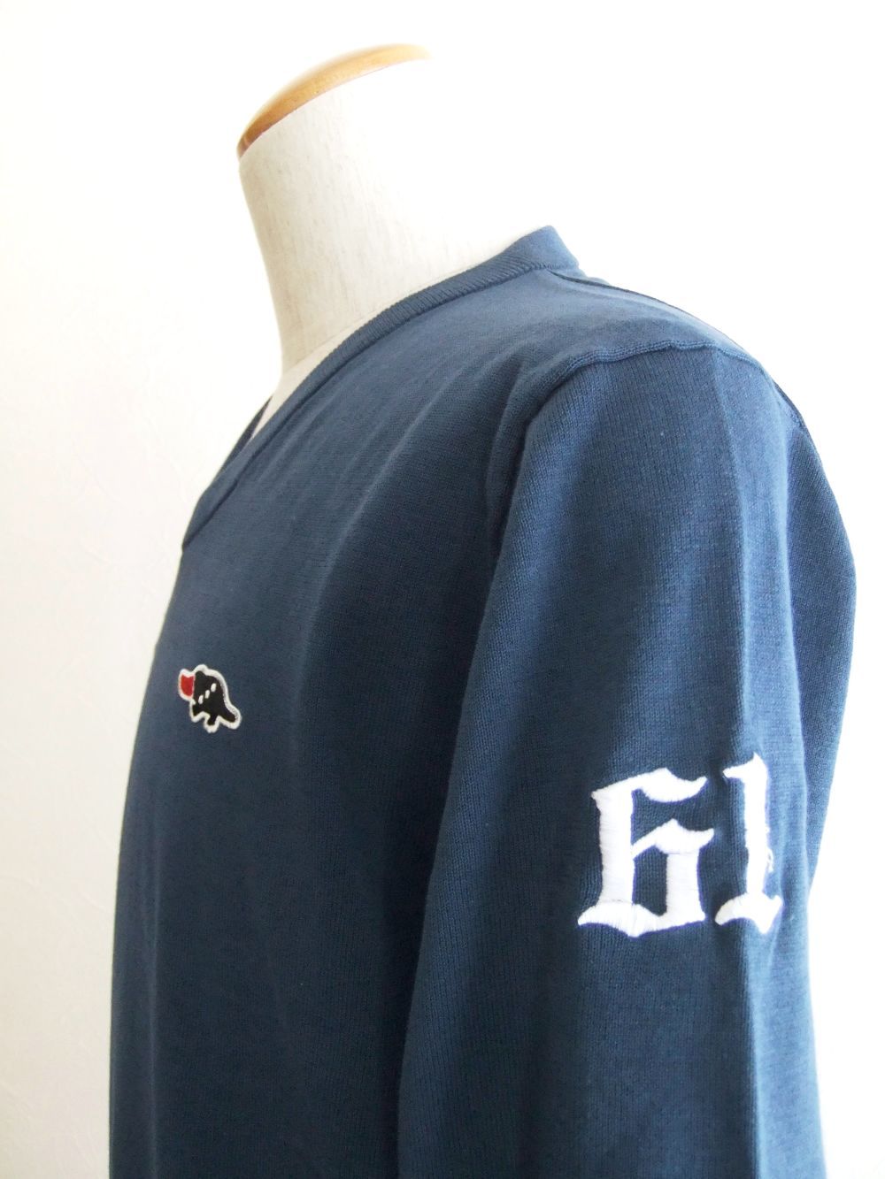 FAIRWAY FEVER V- NECK   ロゴ入りVネックセーター (ライトネイビー) RSM-22087