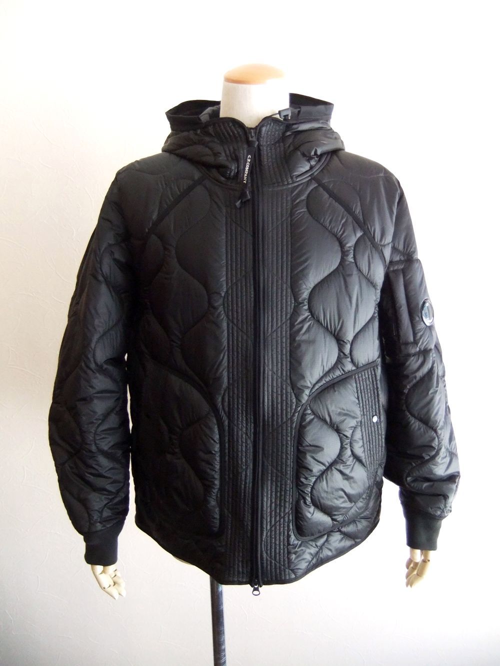 OUTERWEAR MEDIUM JACKET IN LINER   フード付き キルティング ジャケット