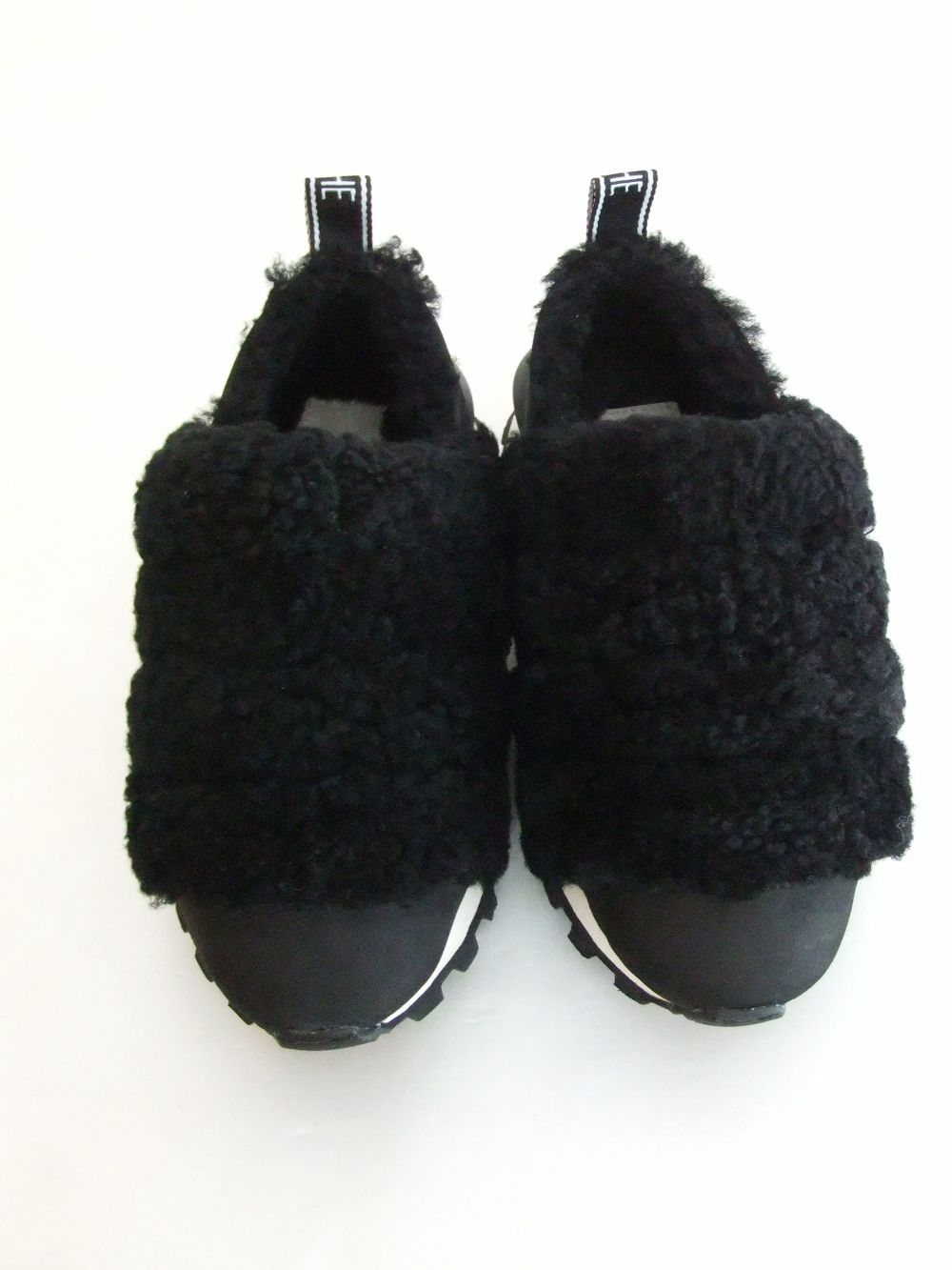 〈LADIES〉 QWARK SLIP FUR  ボア スリッポン スニーカー   0A01