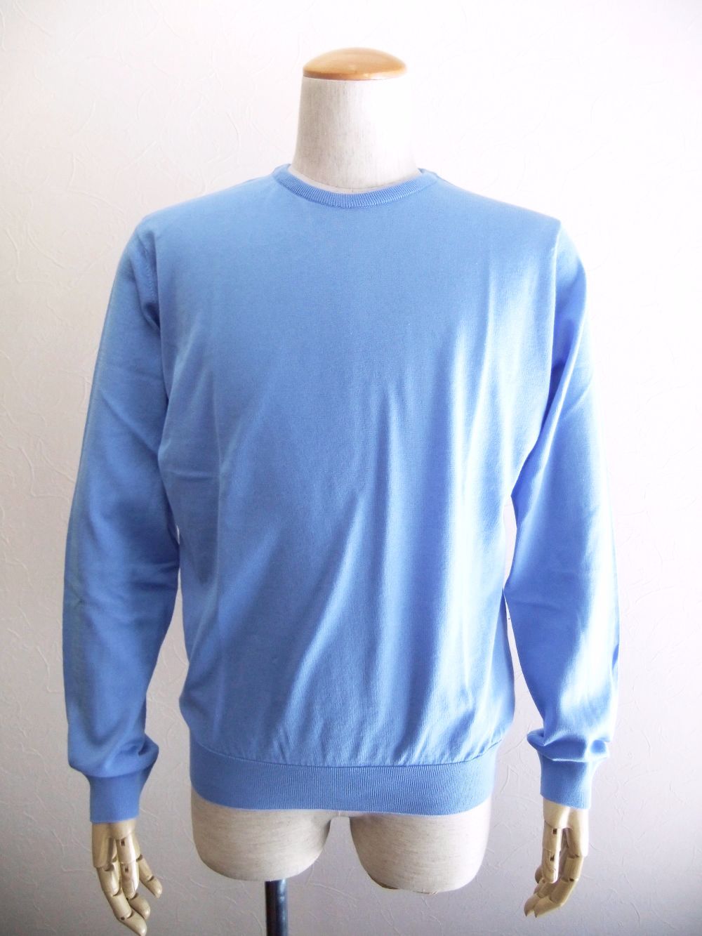 EMMETT  (ブルー)  長袖クルーネックニット 【MODERN FIT】