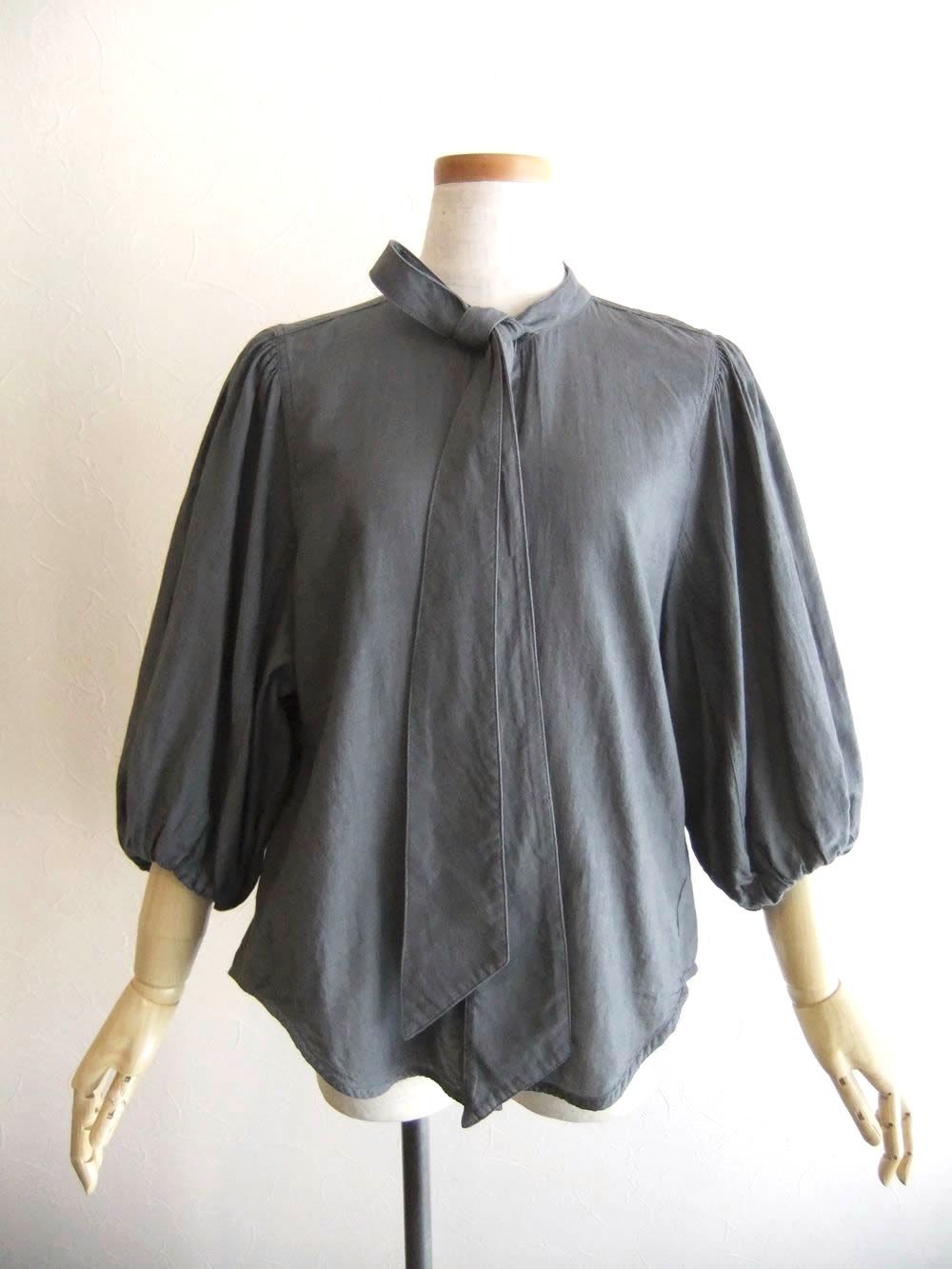 ボウタイ デザイン コットン シャンブレー ブラウス    626912