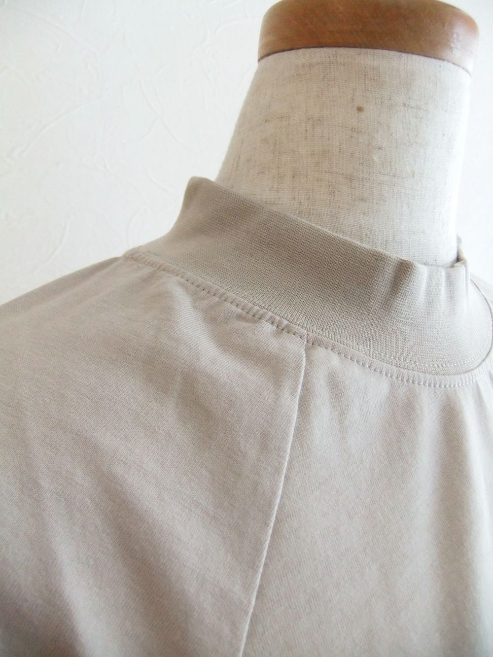 《LADIES》 ローズ刺繍+ロゴプリント チュニック ワンピース (ベージュ)  3141MDA83-217798