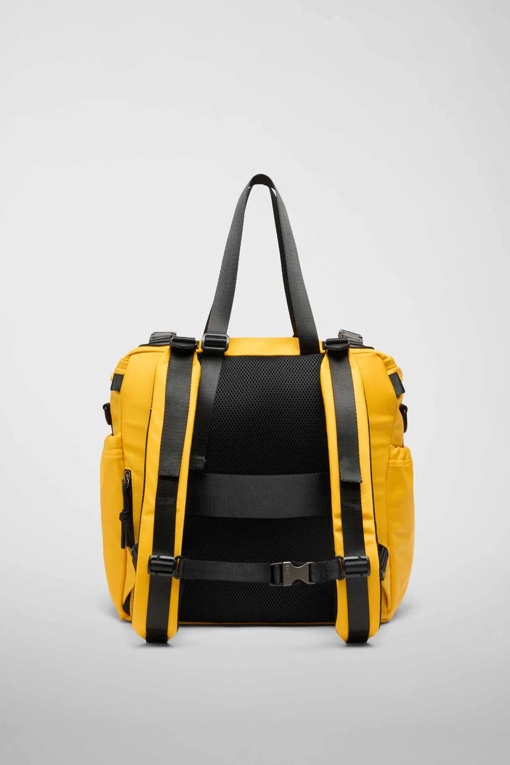 East+West Nylon   M   (イエロー)    ナイロン バックパック