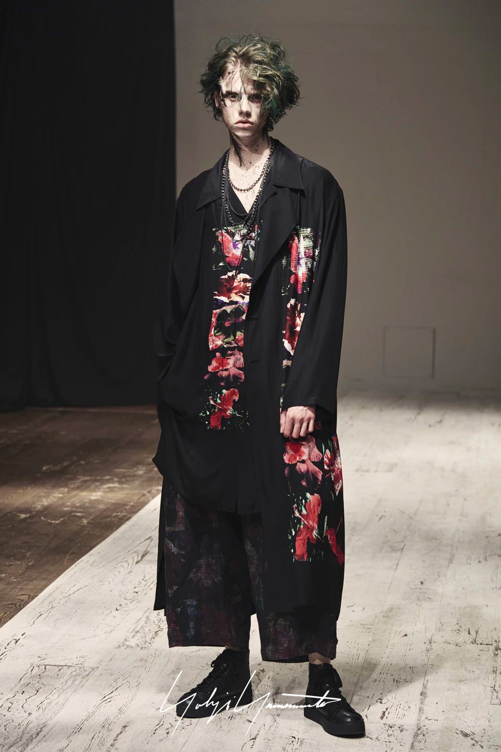 Yohji Yamamoto 生成りと黒セットアップ