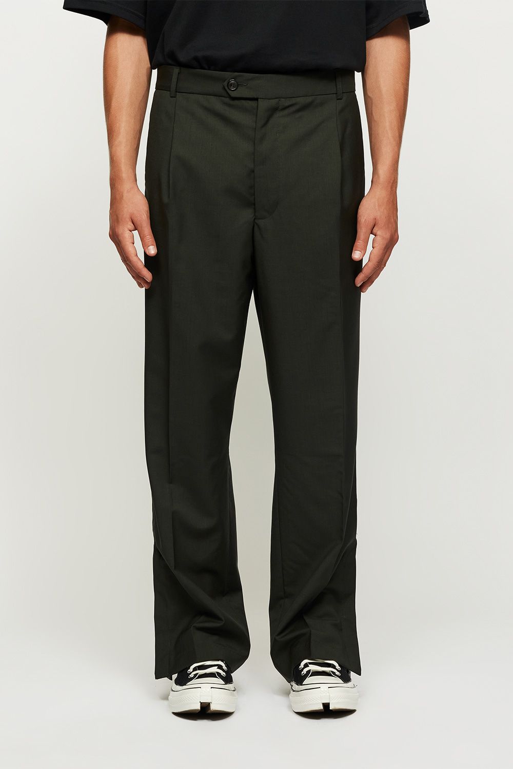 LOWNN - 【ラスト1点】SPLIT STRAIGHT TROUSERS(DARK GREEN) | Acacia