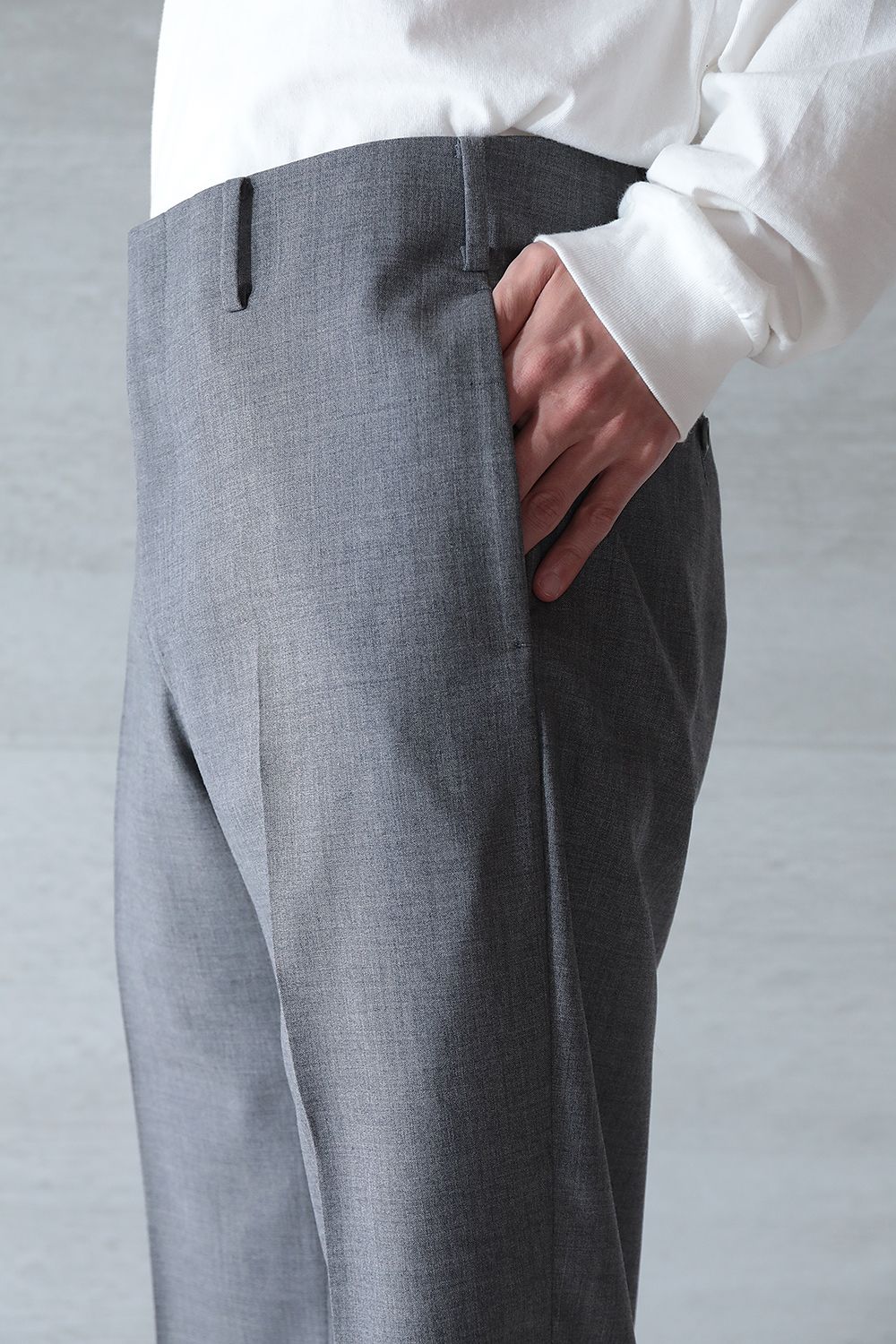 WEWILL - FLAT WAIST TROUSERS(GRAY) | Acacia ONLINESTORE