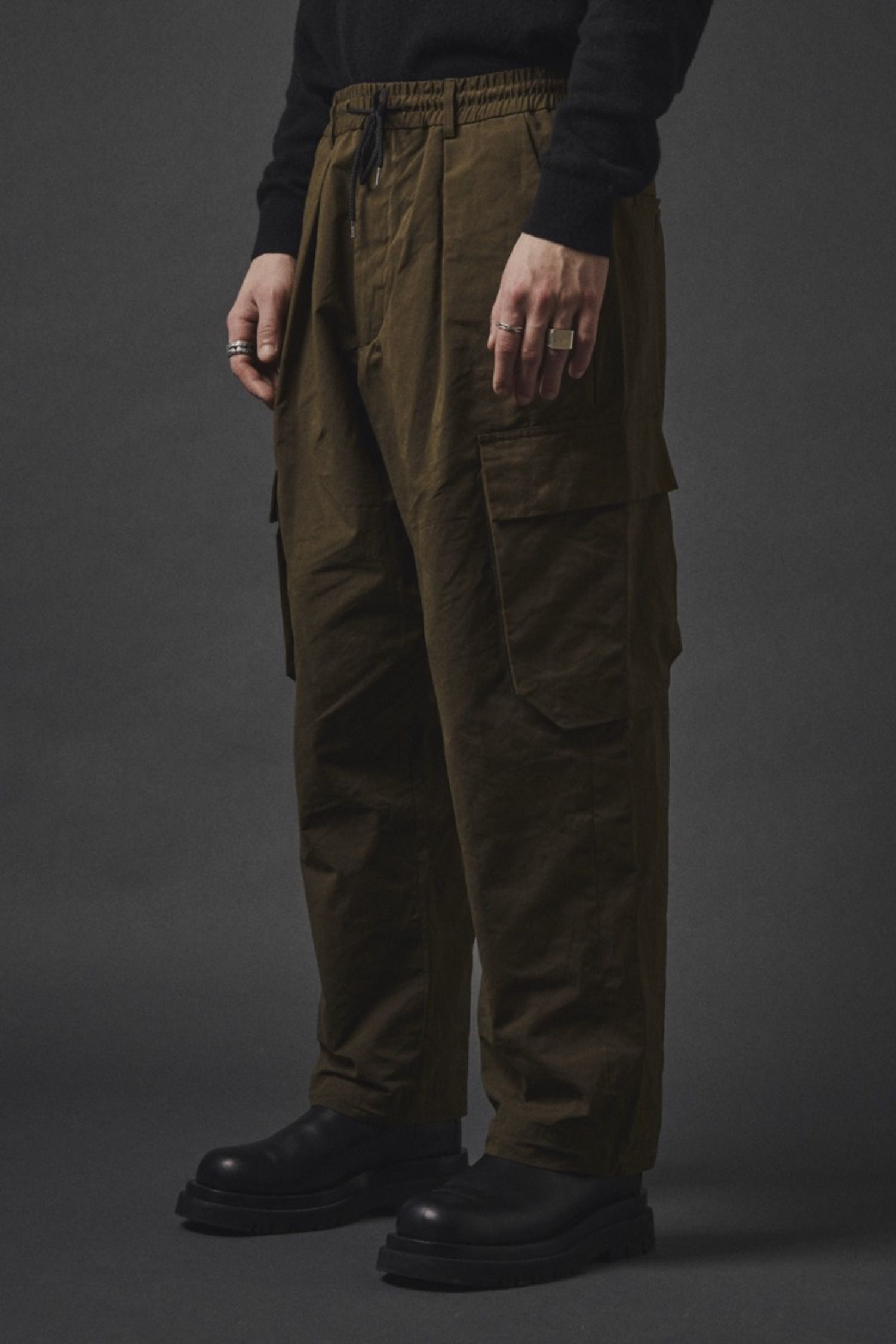 お買い得モデル lownn GROUND Cargo Trouser イージーカーゴパンツ