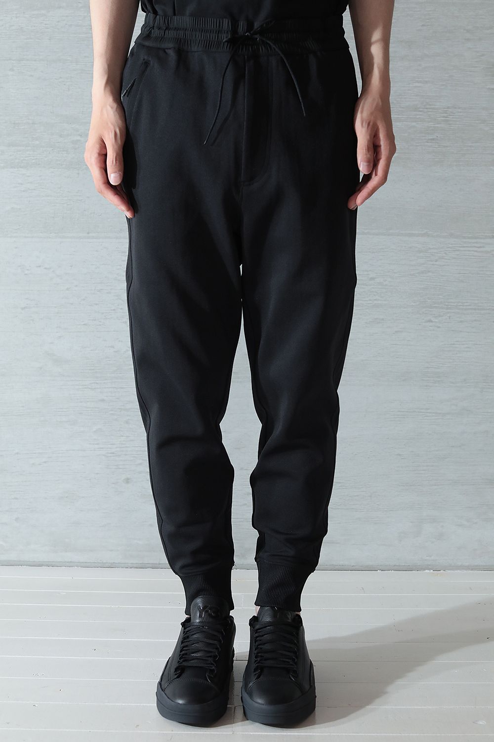 Y-3 - M CLASSIC CUFFED TRACK PANTS(BLACK) | Acacia ONLINESTORE