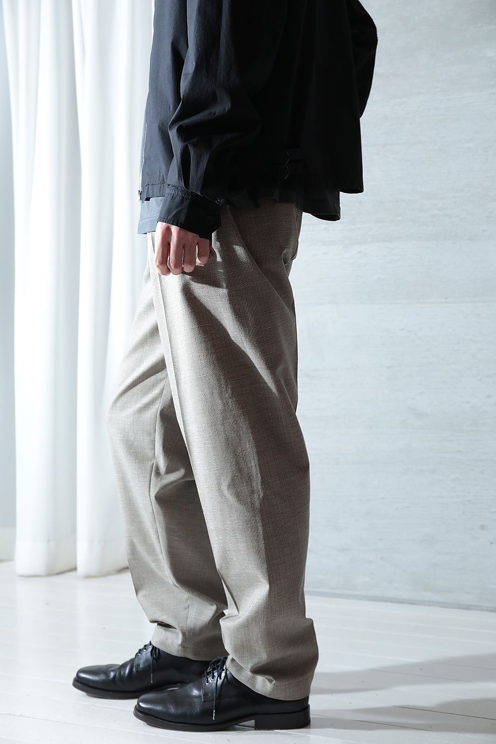 LEMAIRE - 【ラスト1点】TAPERED PANTS(BEIGE/GREY) | Acacia ONLINESTORE