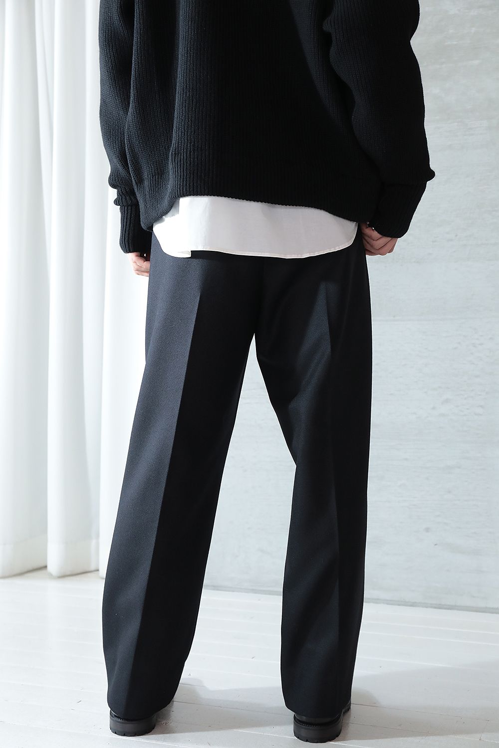 【美品】THE RERACS THE SLACKS STRAHGT 46 黒 RERACS THE SLACKS(BLACK) 46
