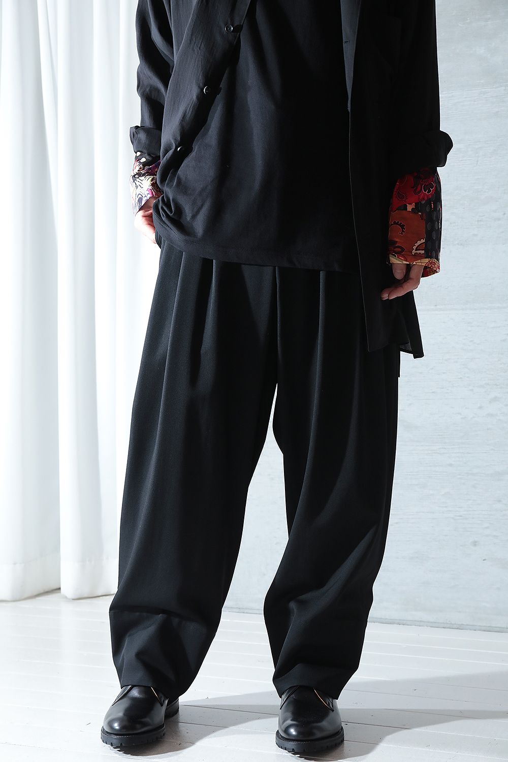 yohji yamamoto 即完売人気商品　23ss ランダムタックパンツ