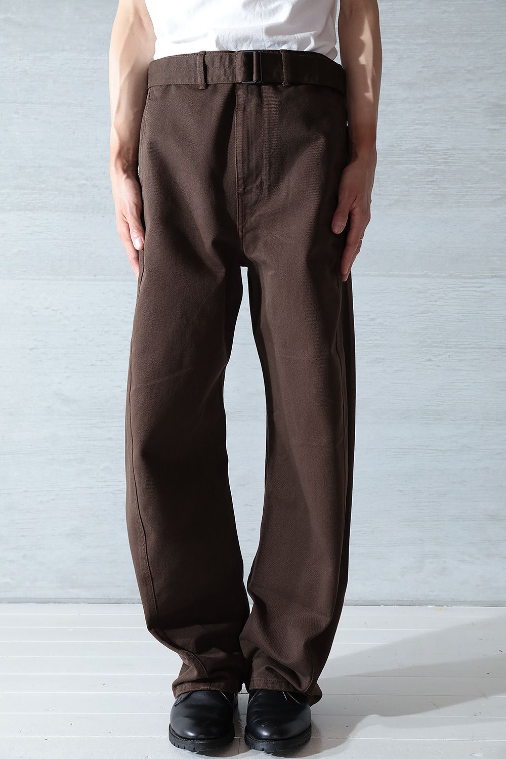 LEMAIRE - 【23AW】TWISTED BELTED PANTS(ESPRESSO) | Acacia ONLINESTORE