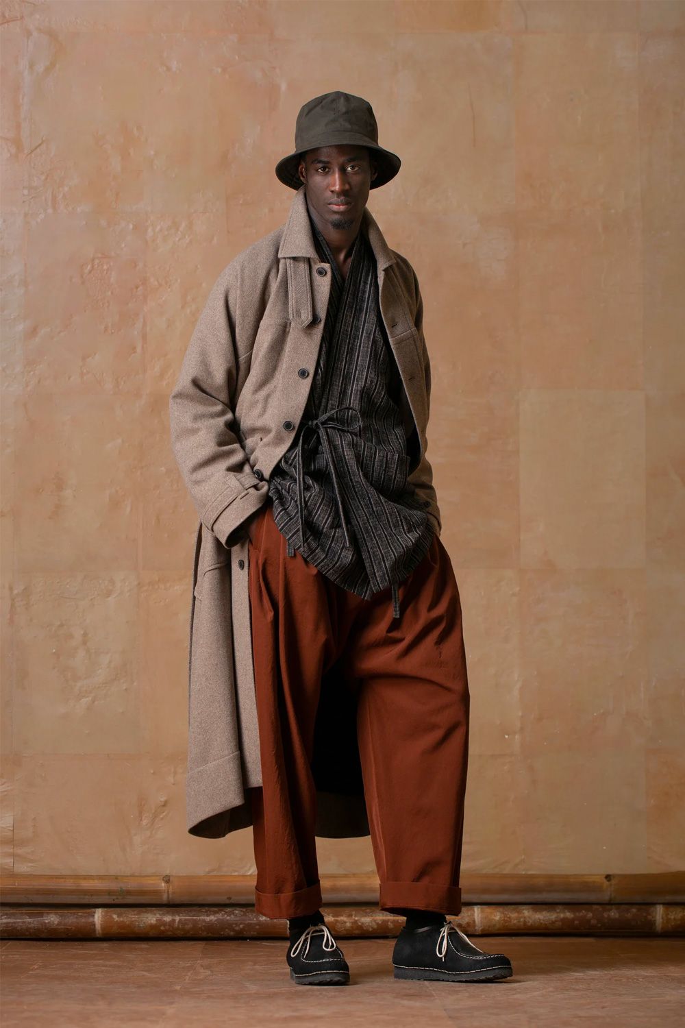 FEATURED】JAN-JAN VAN ESSCHE - DETAIL of TROUSERS | Acacia ONLINESTORE