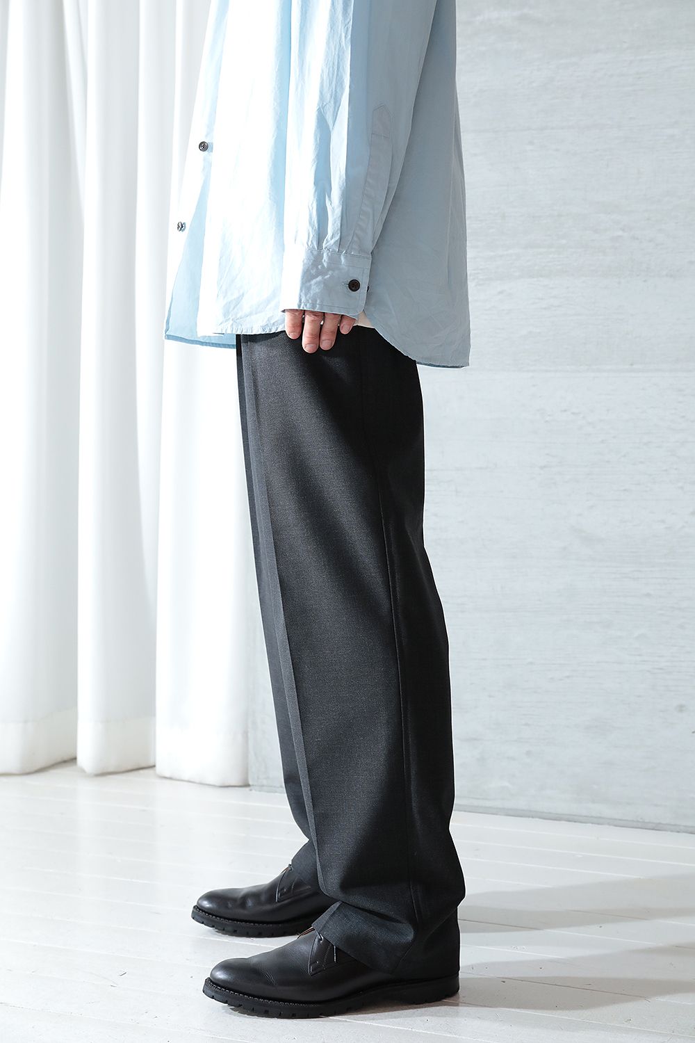 LEMAIRE - 【ラスト1点】ONE PLEAT PANTS(CAVIAR) | Acacia ONLINESTORE