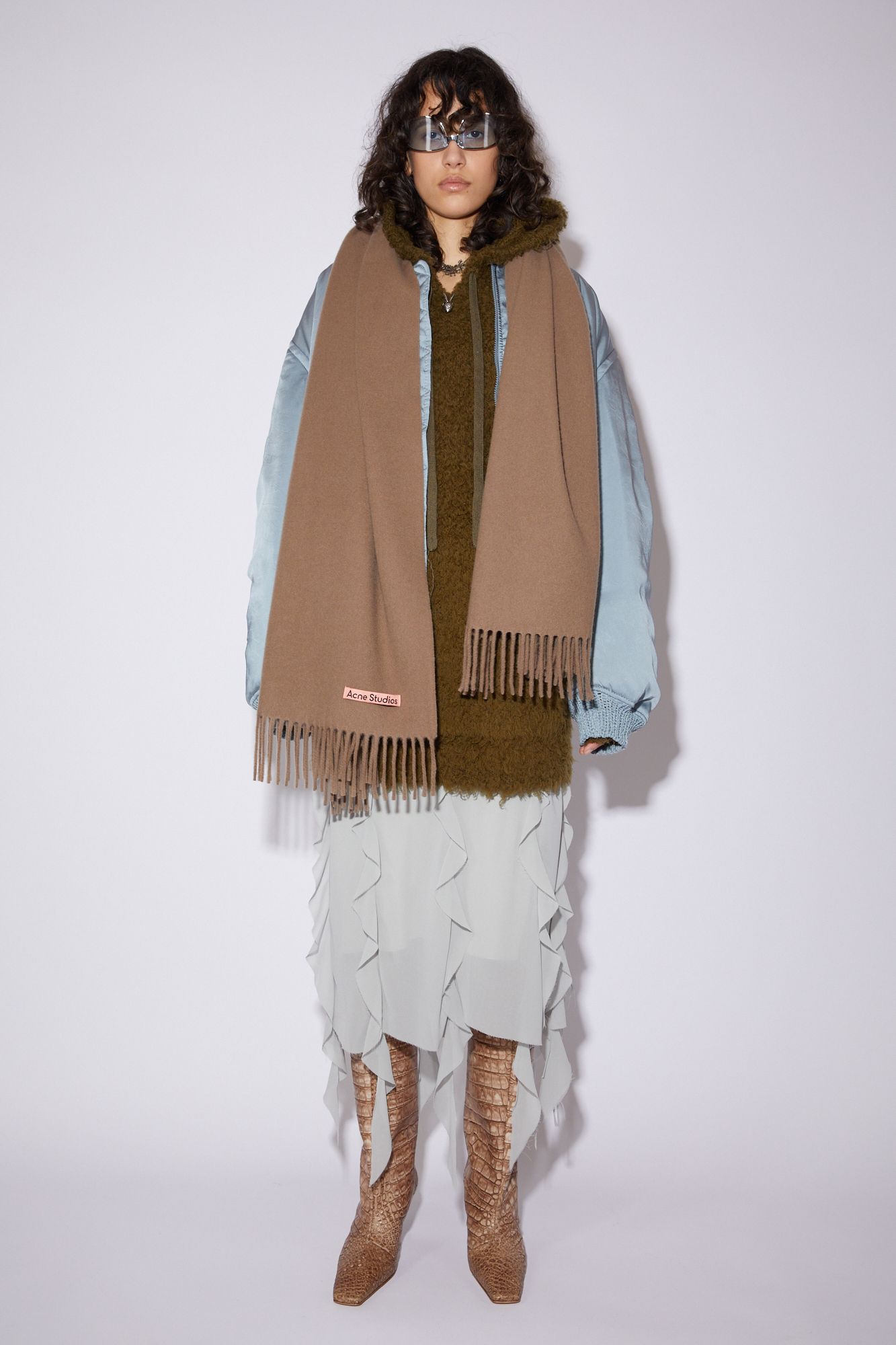 Acne Studios / アクネストゥディオズ】2022AW STOLE COLLECTION