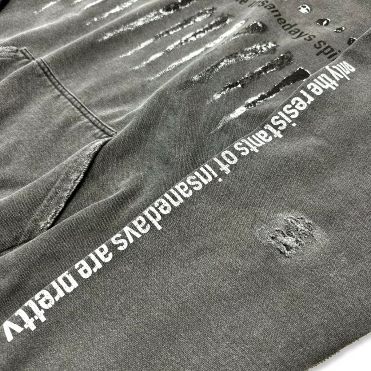 【再販売通知受付可能】Bootleg Hoodie(DAMAGED)