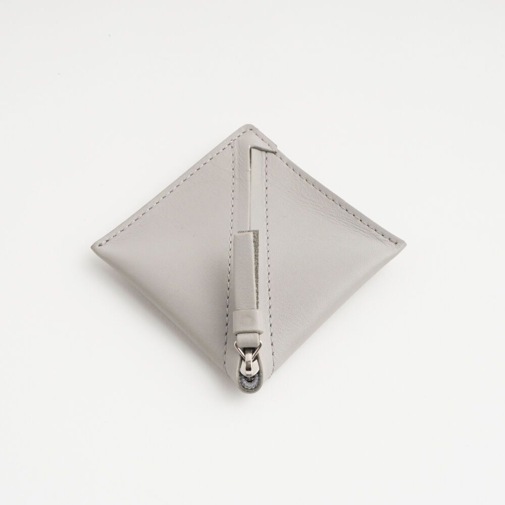 【残り一点】Slant Coin Case
