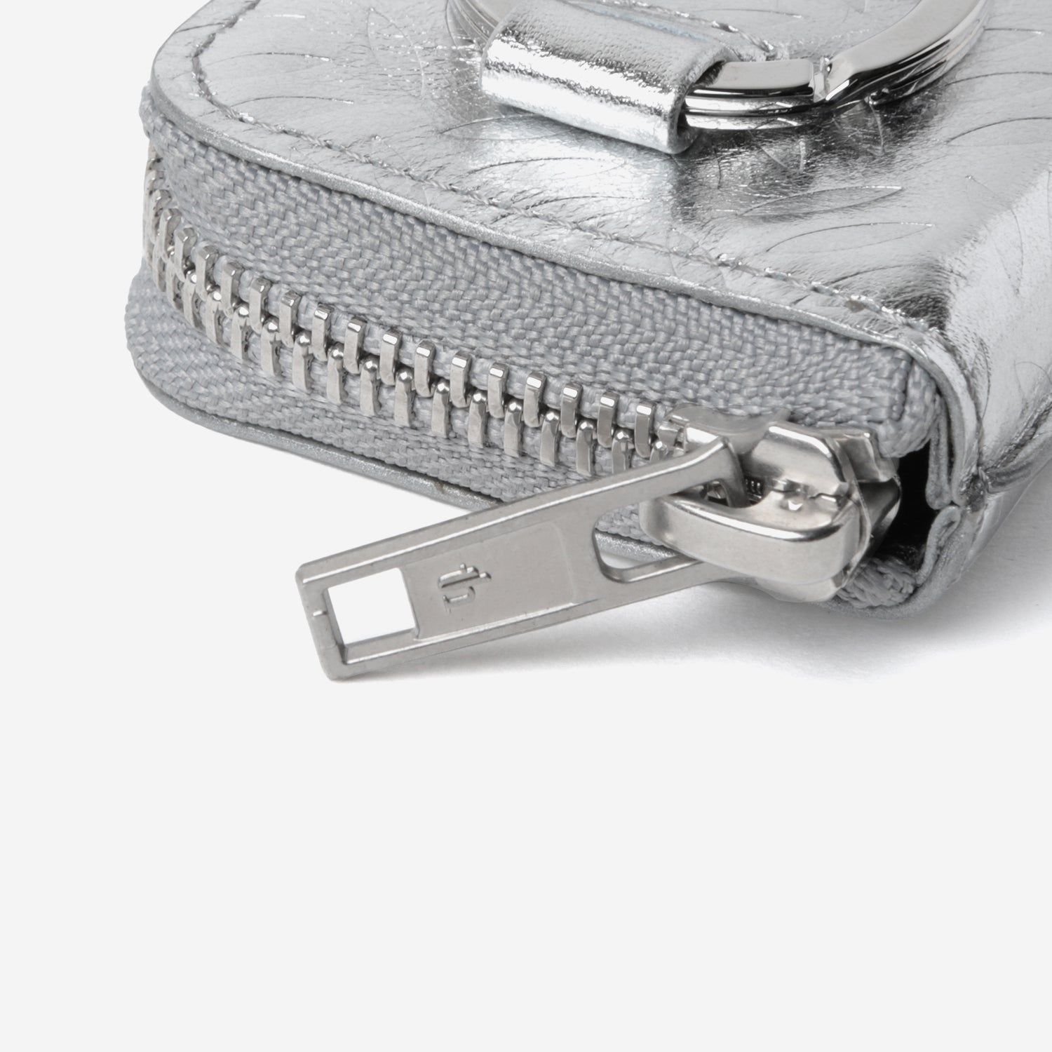 【残り一点】Embossed Airpods / Key Case