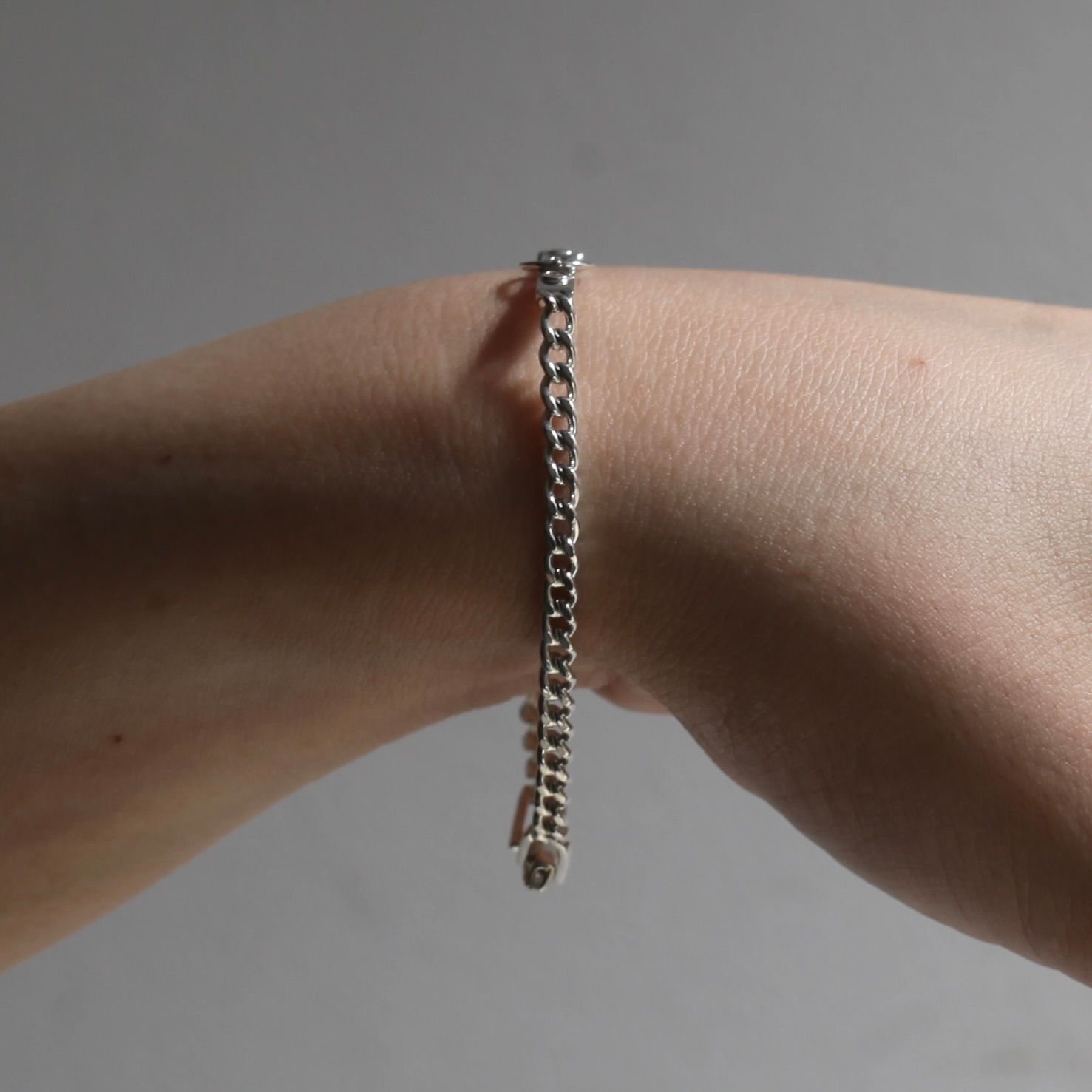 【残り一点】Horse Shoe Buckle Plate Curb Chain Bracelet