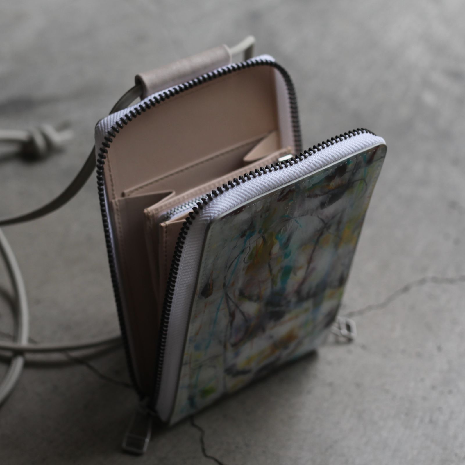 【残り一点】Paint Shoulder Wallet(灰色紐)