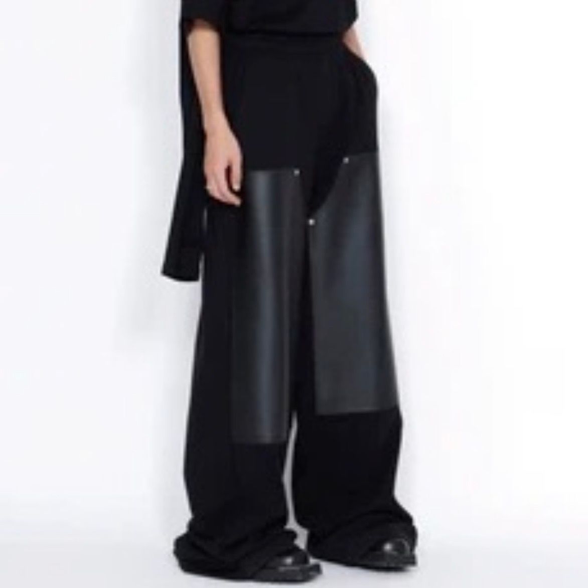 【残り一点】Sweat Wide Pants with Leather Patch