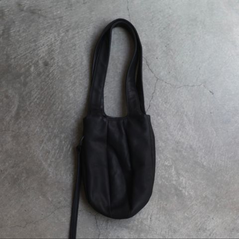 【お取り寄せ注文可能】Bulbous Handbag