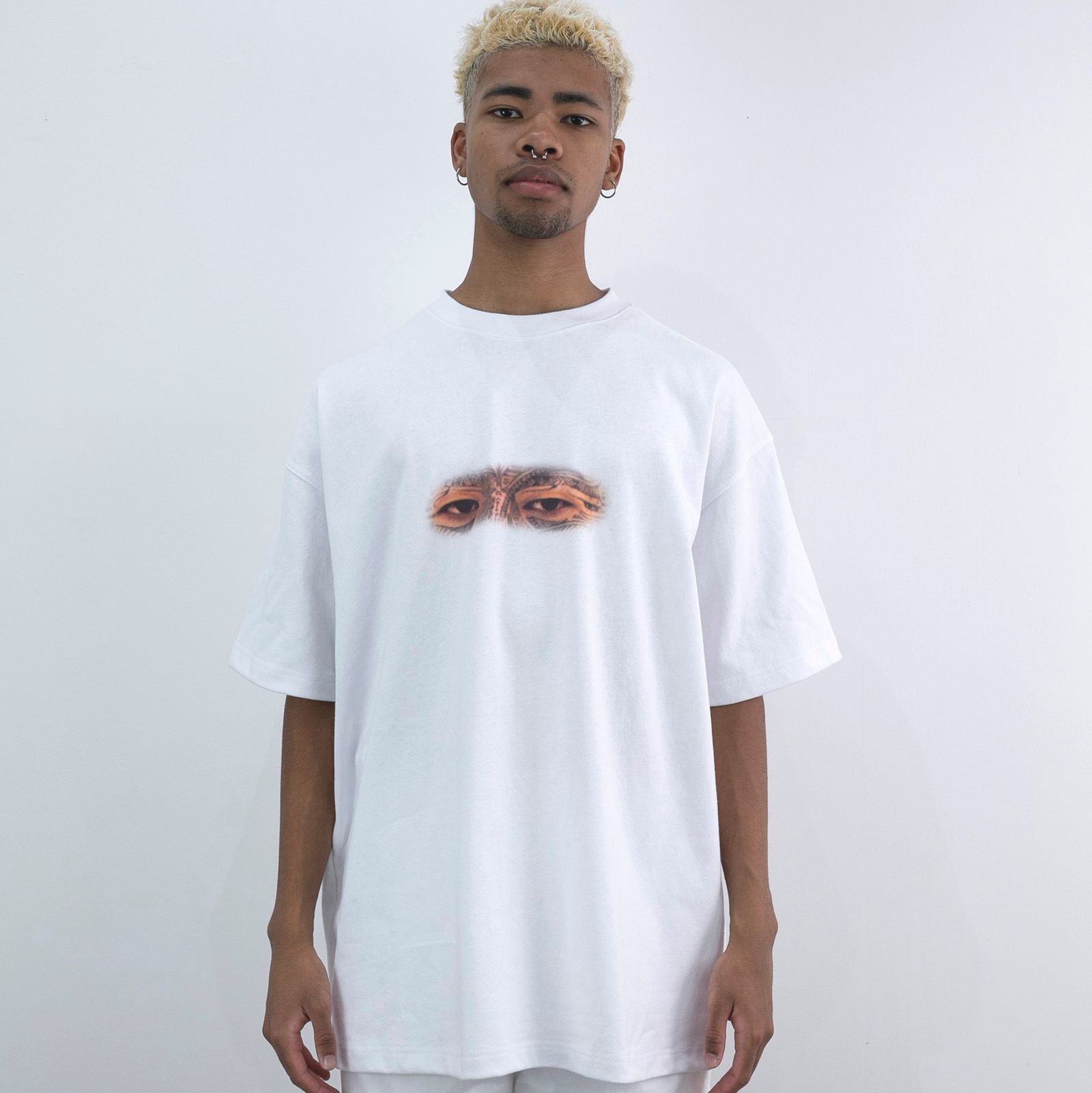 【残りわずか】Eyes S/S Tee