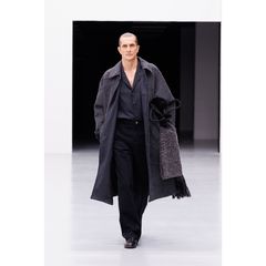 【残り一点】Needlepunched Wool Tweed Balmacaan Coat