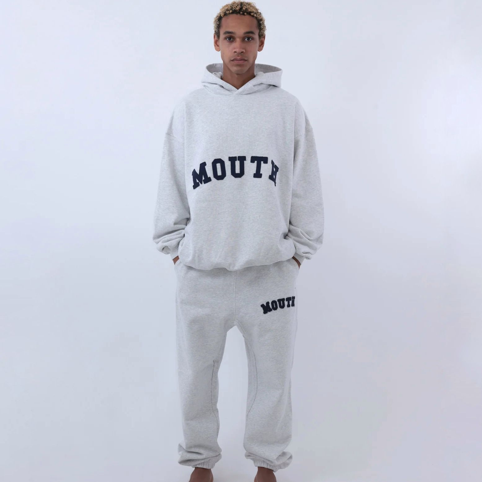【残り一点】Sweat Hoodie