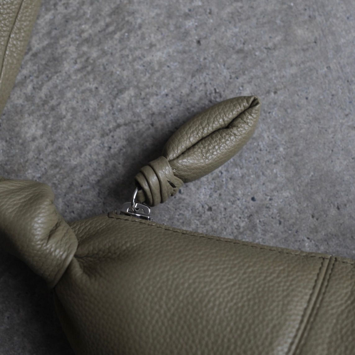 【残りわずか】Small Croissant Bag(COW LEATHER)