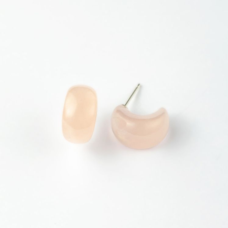 【残り一点】How Raw Stone Moon Hoop Earrings(両耳用）