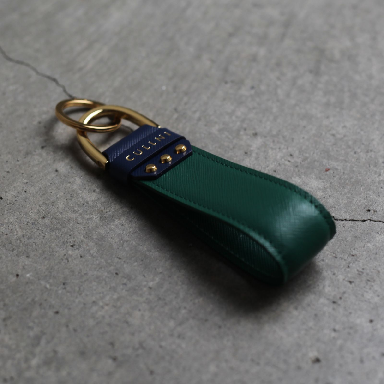 CULLNI - 【残りわずか】Leather Strap Key Ring | ACRMTSM ONLINE STORE