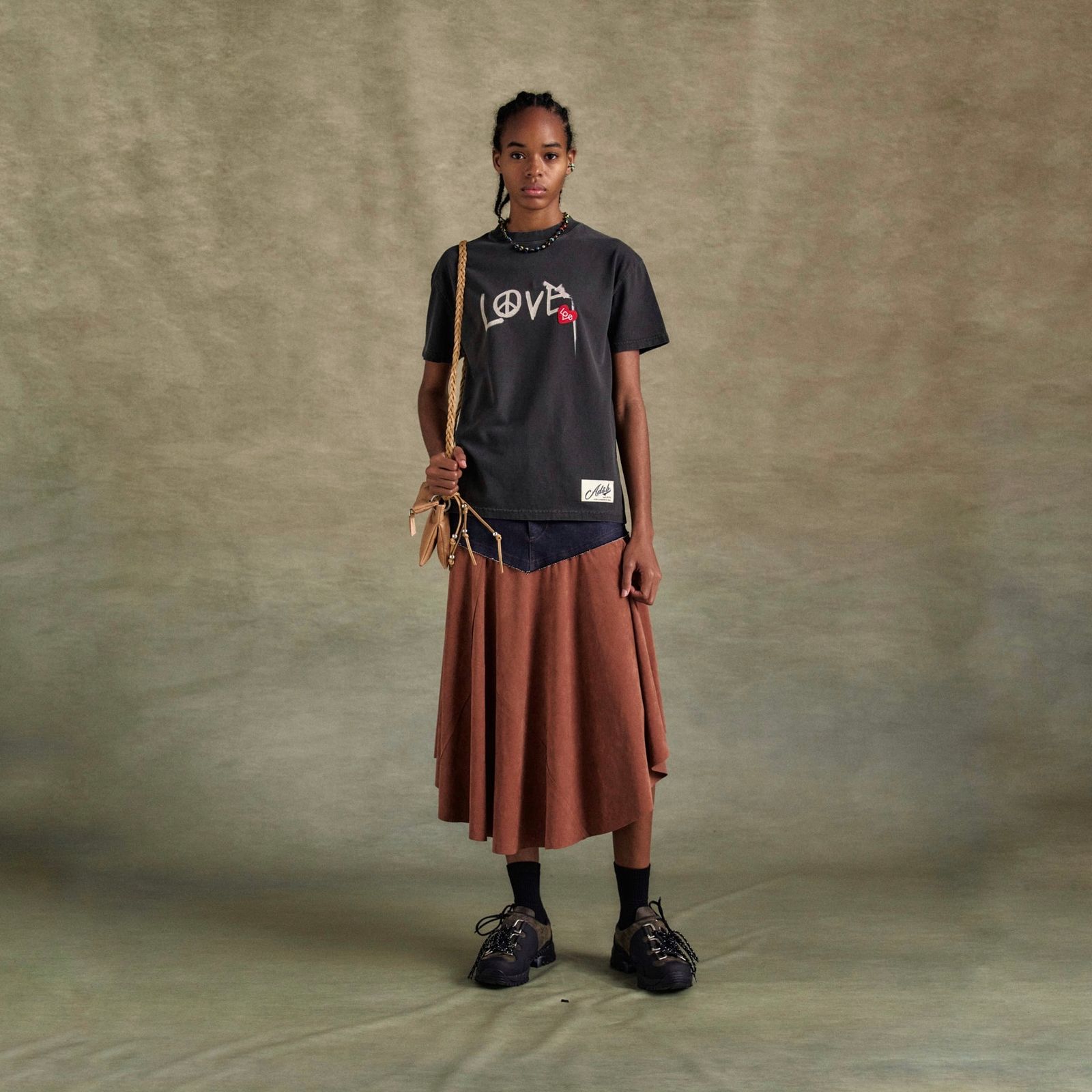 【関税込み】Andersson Bell レッド 'Love' Tシャツ ANDERSSON BELL - 【残り一点】Unisex Love T-shirt | ACRMTSM