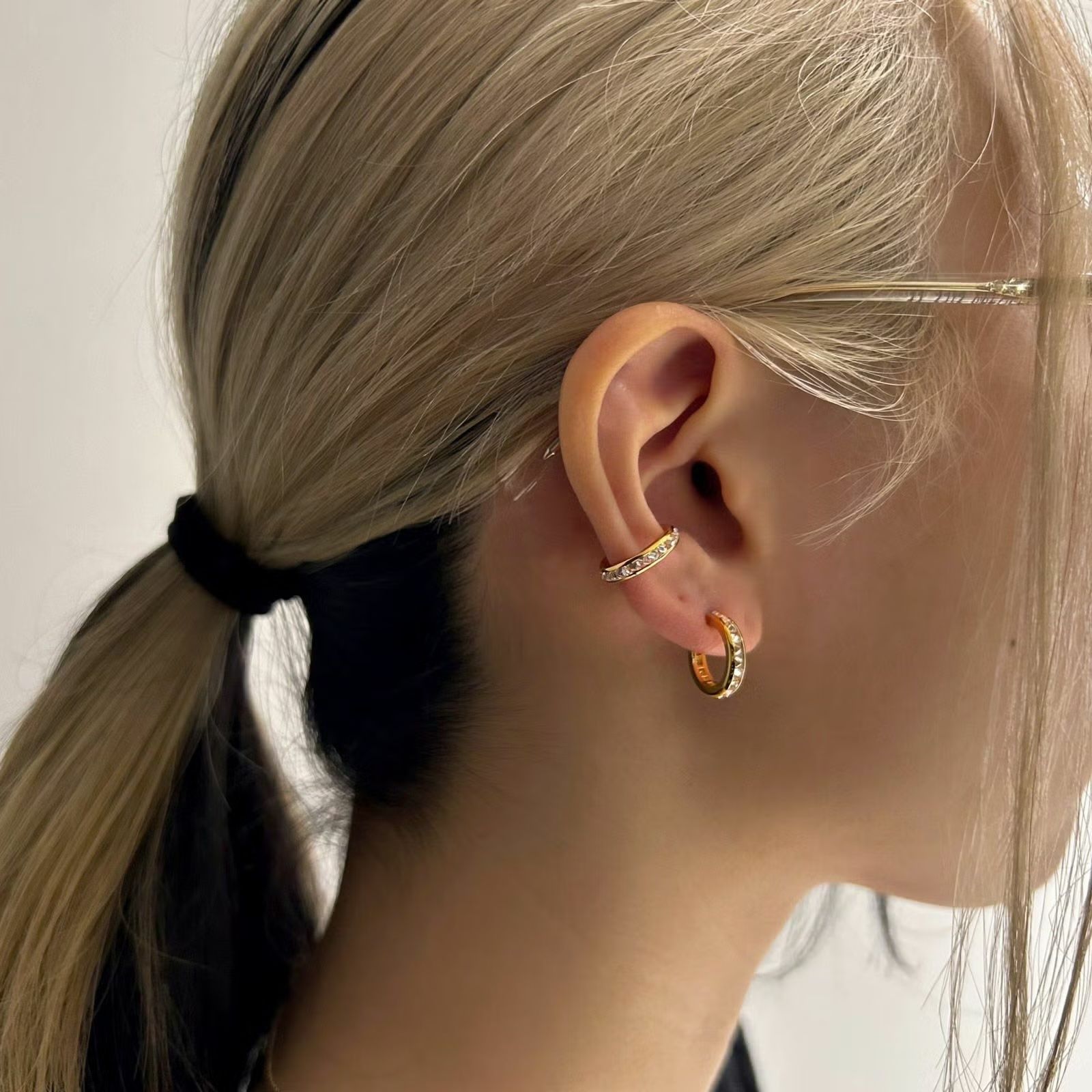 【お取り寄せ注文可能】Reverse Hoop Ear Cuff