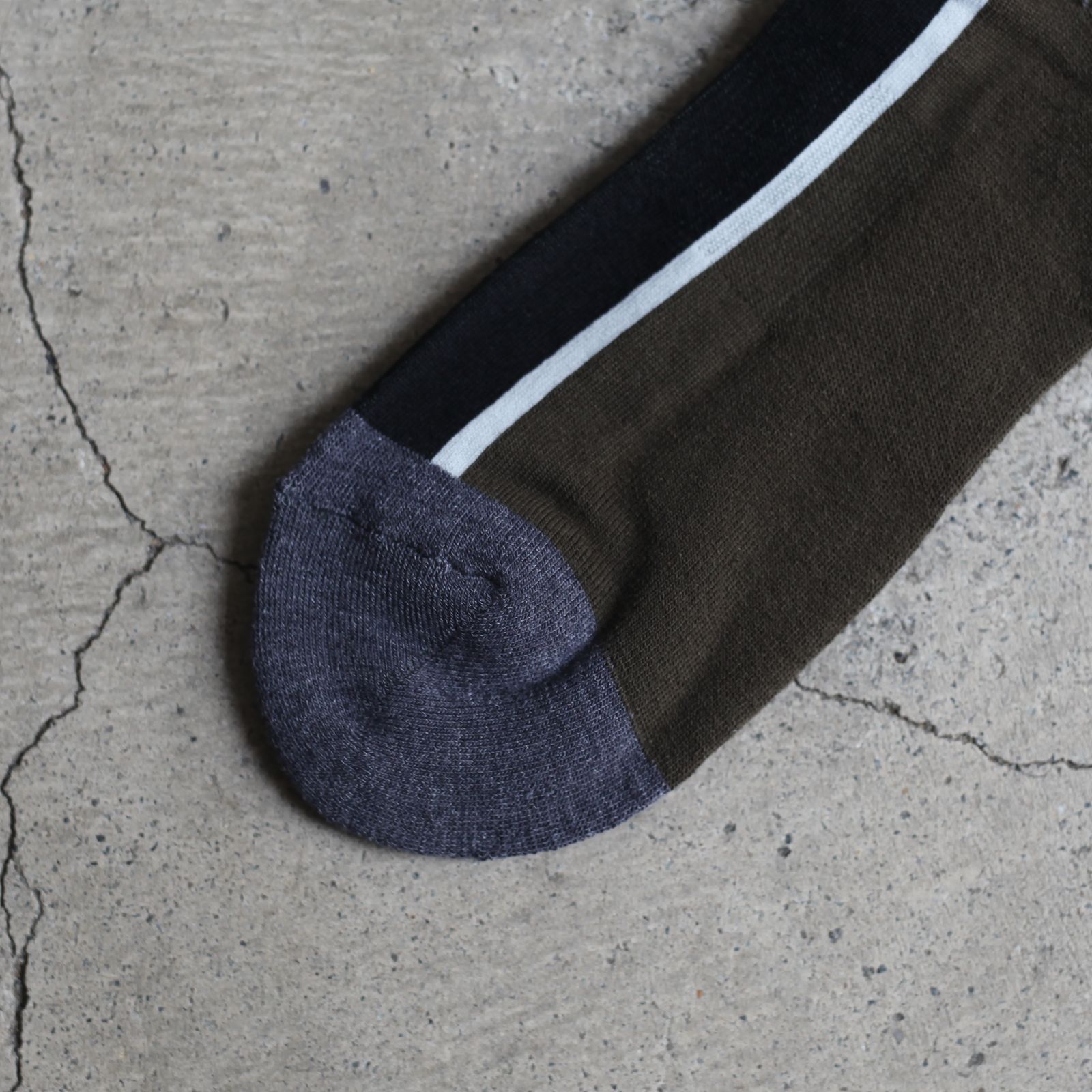 【残り一点】Center Line Socks