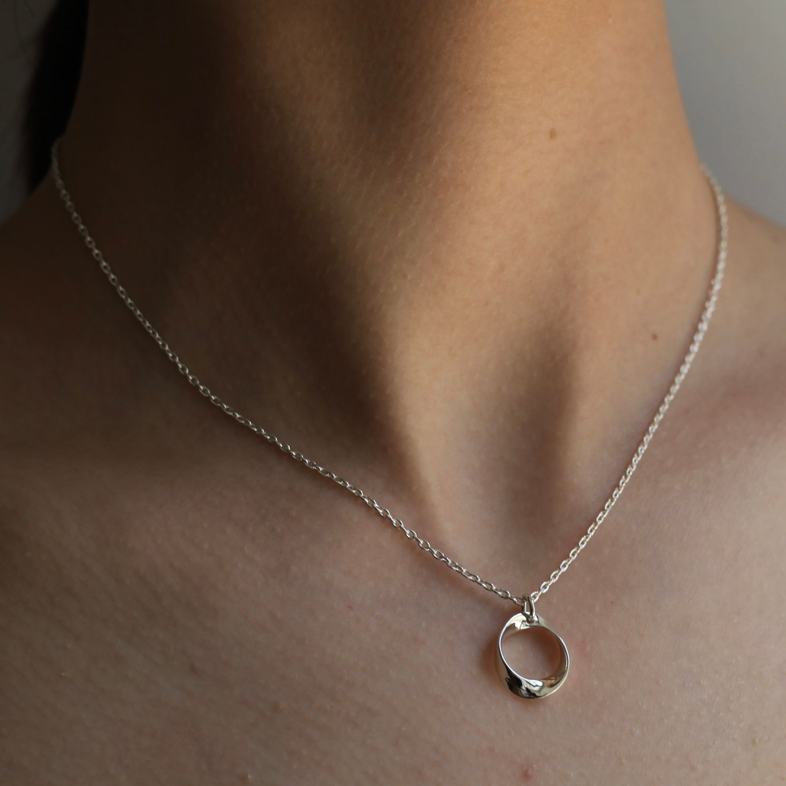 【お取り寄せ注文可能】Loop Pendant(SILVER)