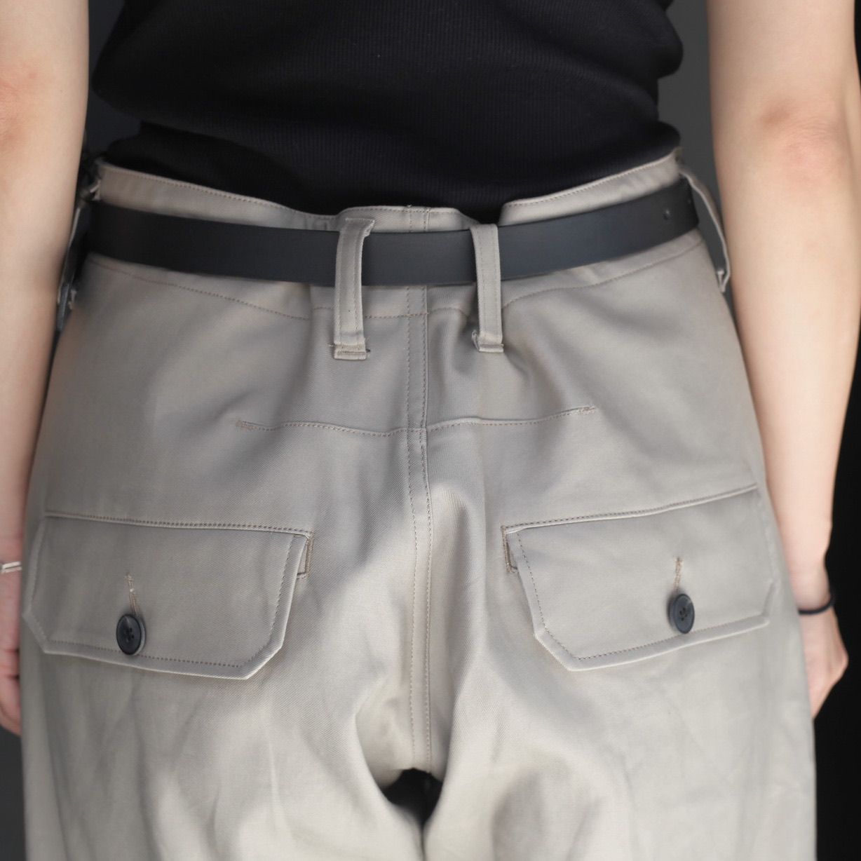 【残り一点】2Tucked Twisted Trousers