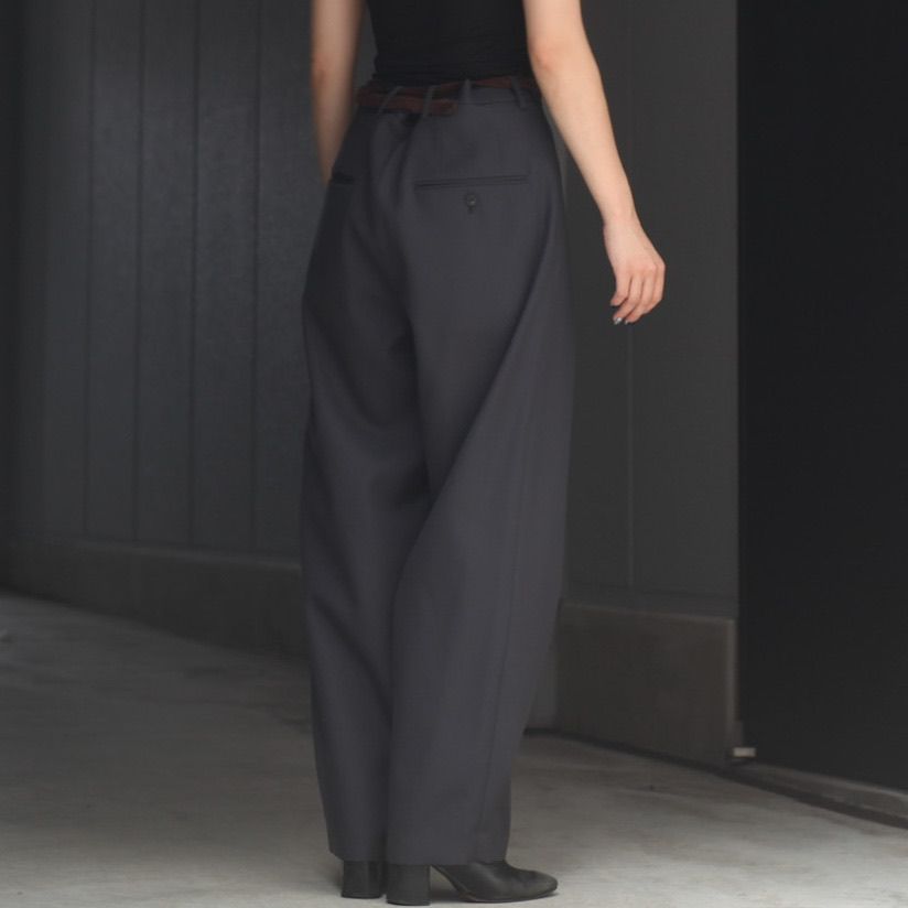 ATON - 【残り一点】Back Satin Tapered Pants | ACRMTSM ONLINE STORE