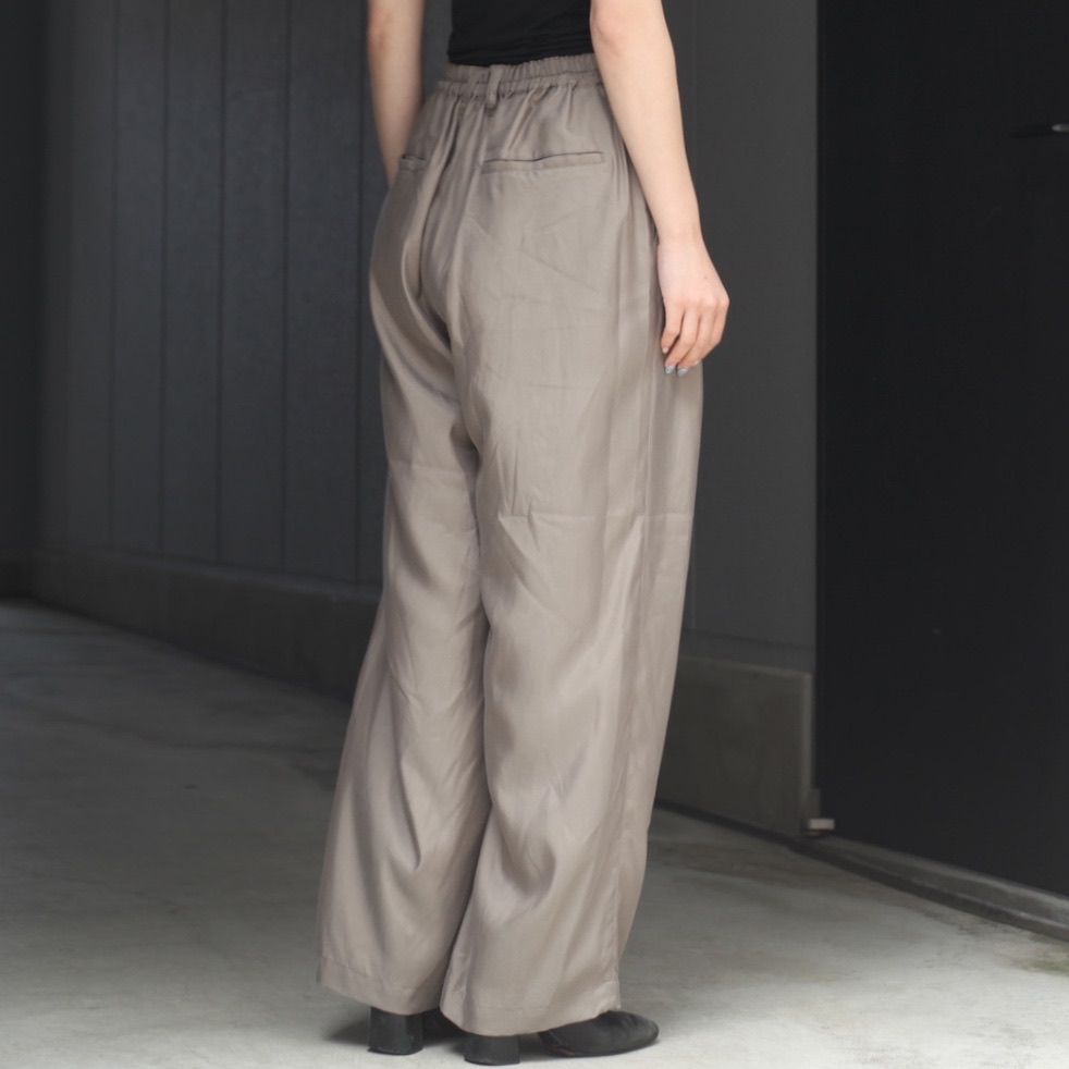【残りわずか】Cupro Twill Wide Easy Trousers