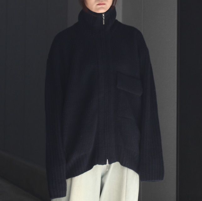 【残り一点】Zip High Neck Knit