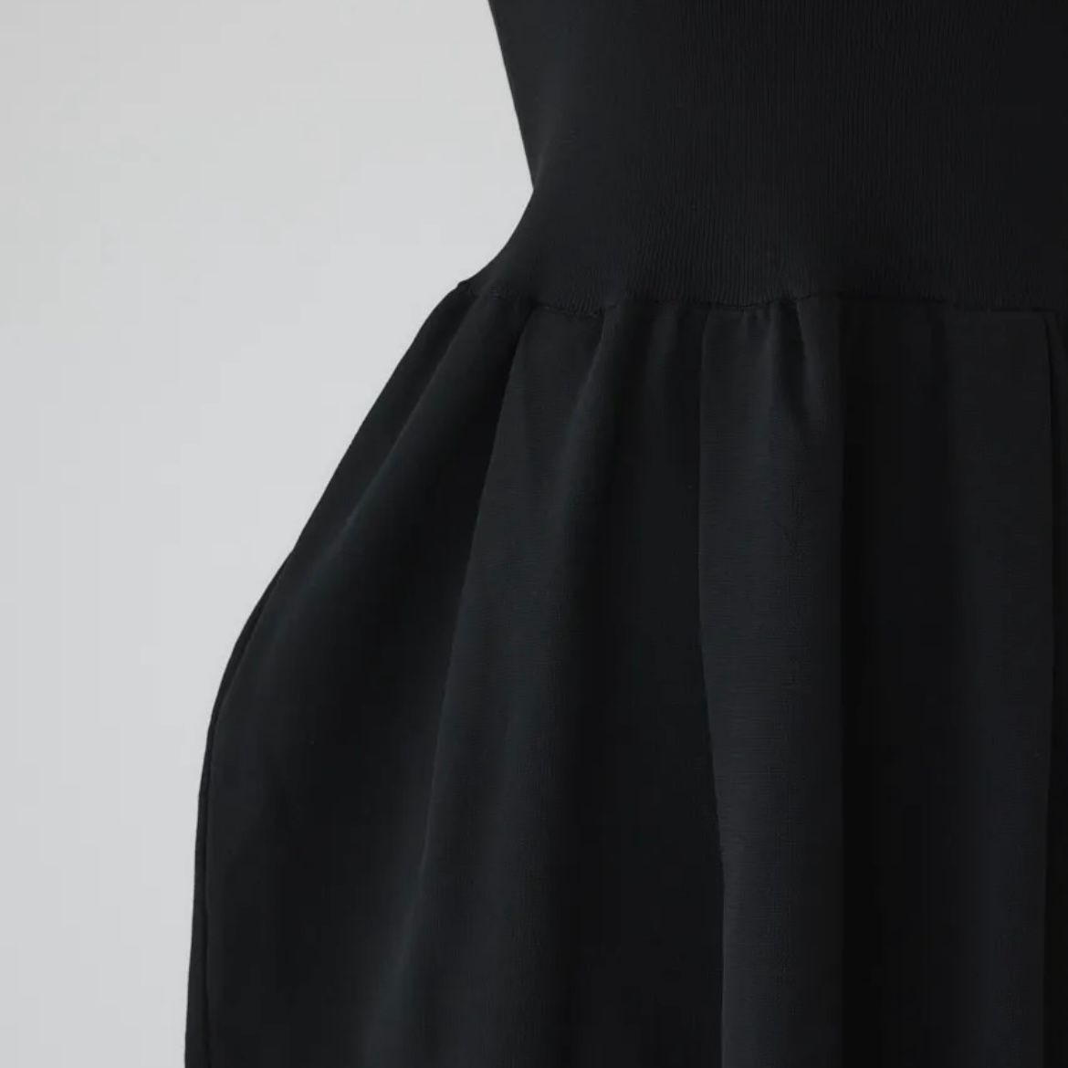 【残り一点】Cocoon Knit Dress