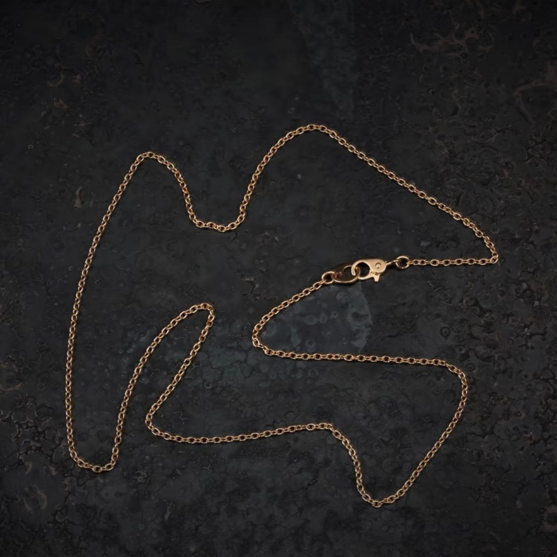 【残りわずか】Narrow Chain Necklace(GOLD)