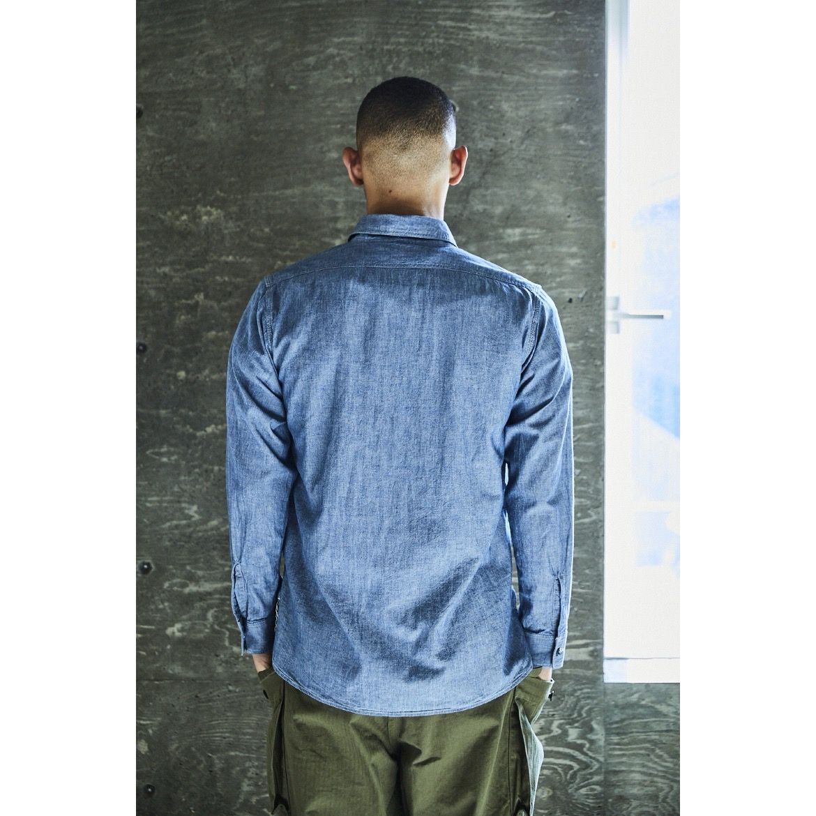 【残りわずか】Chambray Work Shirt
